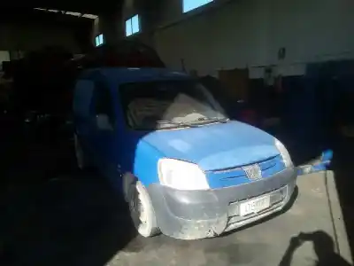 Véhicule à la ferraille PEUGEOT PARTNER (S2) D-9HW de l'année 2007 alimenté 9HW