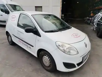 Здавання транспортного засобу RENAULT TWINGO II (CN0_) 1.5 DCI (CN0E) року 2010 потужний K9K740