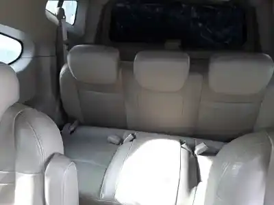 Здавання транспортного засобу ssangyong rodius d/d27dt року 2007 потужний d27dt
