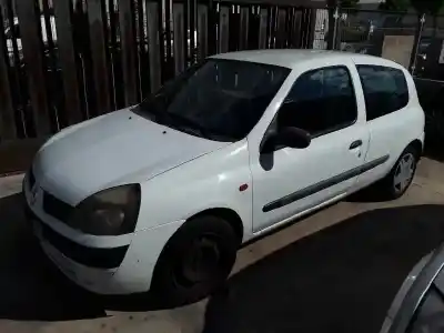 Vehicul casat renault clio ii fase ii (b/cb0) k9k704 al anului 2002 alimentat k9k704
