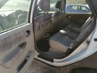 Scrapping Vehicle renault scenic rx4 (ja0) f9q796 of the year 2003 powered f9q796