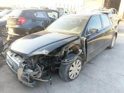 Здавання транспортного засобу AUDI A4 B7 (8EC) 2.0 TDI 16V року 2006 потужний BRE