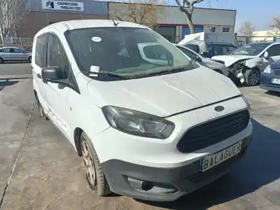 Здавання транспортного засобу FORD TRANSIT COURIER (C4A) UGCB року 2015 потужний UGCB