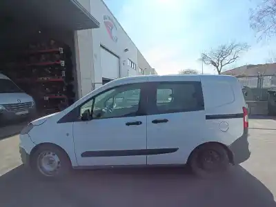 Sloopvoertuig ford transit courier (c4a) ugcb van het jaar 2015 aangedreven ugcb