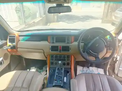 Здавання транспортного засобу land rover range rover (lm) td6 vogue року 2003 потужний td6 3.0