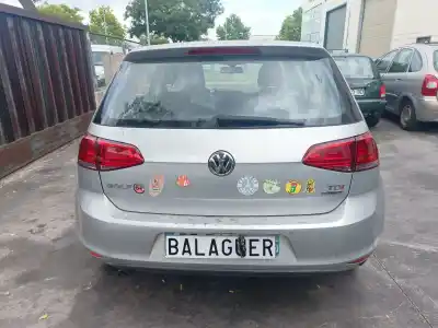 Vehículo de desguace volkswagen                                         golf vii (5g1/be1)                                                                                                                                                                                                                                         clh                                                                                                                                                                                                                                                        del año 2013 con motor clh