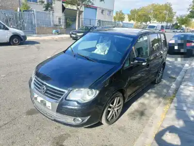 Véhicule à la ferraille volkswagen                                         touran (1t2)                                                                                                                                                                                                                                               bls                                                                                                                                                                                                                                                        de l'année 2009 alimenté bls