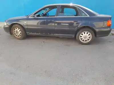 Veículo de Sucata audi a4 berlina (b5) 2.4 do ano 2000 alimentado aml
