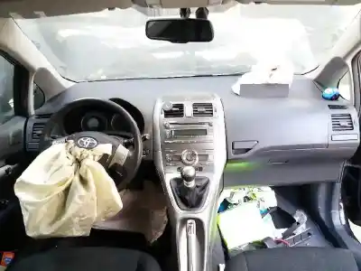 Veículo de Sucata toyota auris luna do ano 2008 alimentado 1adftv