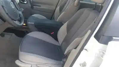 Здавання транспортного засобу renault scenic ii confort dynamique року 2006 потужний k9k724
