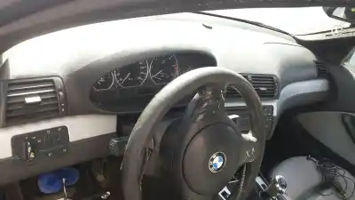 Véhicule à la ferraille bmw serie 3 berlina (e46) 320d de l'année 2001 alimenté 204d4