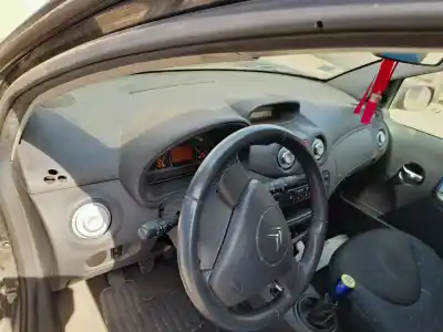 Veículo de Sucata citroen c2 furio do ano 2005 alimentado kfv