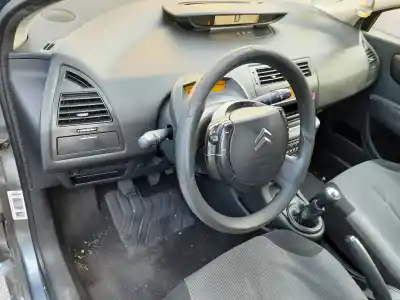 Veículo de Sucata citroen c4 berlina collection do ano 2005 alimentado kfu