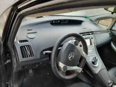 Scrapping Vehicle toyota prius (nhw30) plug-in hybrid advance of the year 2014 powered 2zr