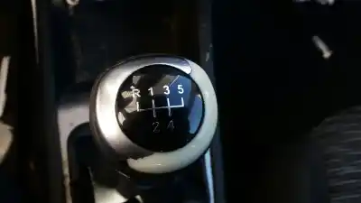 Veículo de Sucata kia cee´d active do ano 2008 alimentado d4fb