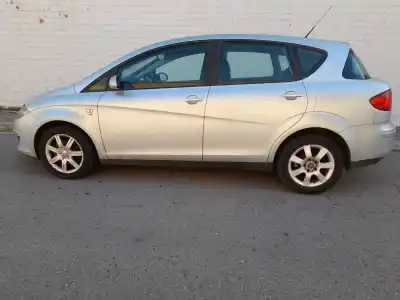 Veicolo di demolizione SEAT TOLEDO (5P2) Stylance / Style dell'anno 2004 alimentato AZV