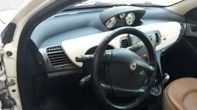 Утилизация автомобиля lancia ypsilon (101) 1.4 16v oro (10.2006->) года 2005 питание 843a1000