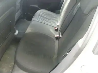 Veículo de Sucata citroen c4 berlina collection do ano 2006 alimentado 9hx