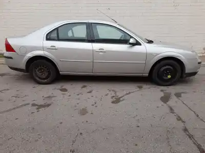 Veículo de Sucata ford mondeo berlina (ge) ghia do ano 2001 alimentado cjba