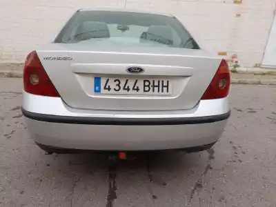 Veículo de Sucata ford mondeo berlina (ge) ghia do ano 2001 alimentado cjba
