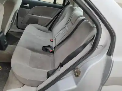 Veículo de Sucata ford mondeo berlina (ge) ghia do ano 2001 alimentado cjba