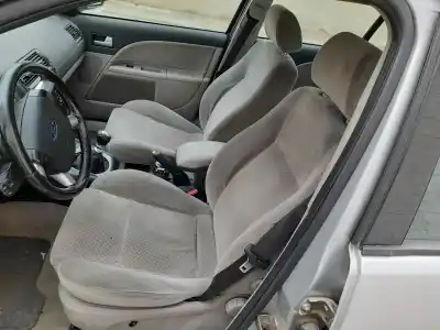 Veículo de Sucata ford mondeo berlina (ge) ghia do ano 2001 alimentado cjba