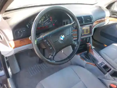 Veículo de Sucata bmw serie 5 berlina (e39) 525tds do ano 2000 alimentado 256d1