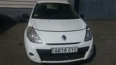 Veículo de Sucata RENAULT CLIO III Authentique do ano 2010 alimentado K9K768