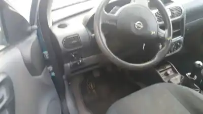 Veicolo di demolizione opel corsa c comfort dell'anno 2001 alimentato y17dt