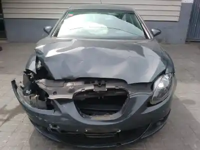 Veículo de Sucata SEAT LEON (1P1) Reference do ano 2005 alimentado BKD