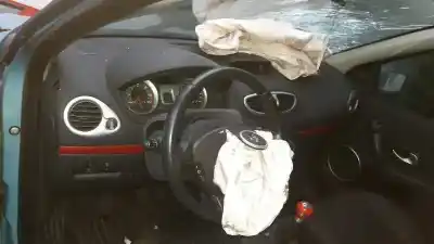 Scrapping Vehicle renault clio iii rip curl of the year 2007 powered k9k766