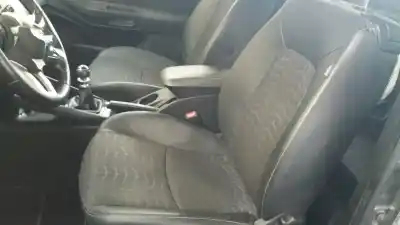 Veículo de Sucata kia cee´d active do ano 2010 alimentado d4fb