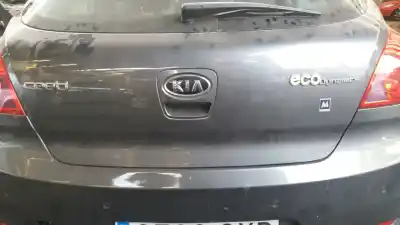 Veículo de Sucata kia cee´d active do ano 2010 alimentado d4fb