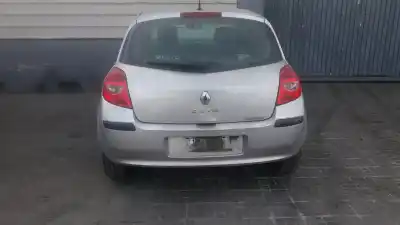 Veículo de Sucata renault clio iii confort expression do ano 2006 alimentado k9k766