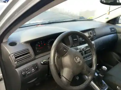 Veículo de Sucata toyota corolla (_e12_) 2.0 d-4d (cde120r_ cde120l_) do ano 2006 alimentado 1cdftv