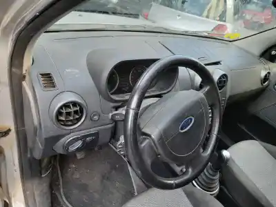 Vehicul casat ford fusion (cbk) elegance al anului 2004 alimentat fyjb