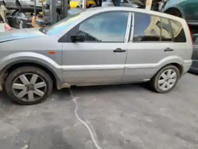 Vehicul casat ford fusion (cbk) elegance al anului 2004 alimentat fyjb