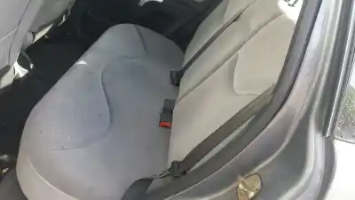 Véhicule à la ferraille citroen c3 1.4 de l'année 2004 alimenté kfv