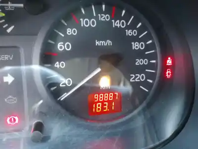 Здавання транспортного засобу renault clio ii fase ii (b/cb0) authentique року 2003 потужний d7f726