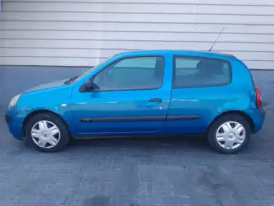 Здавання транспортного засобу renault clio ii fase ii (b/cb0) authentique року 2003 потужний d7f726