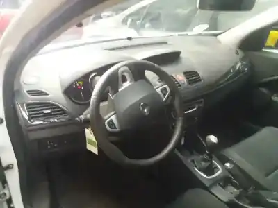 Здавання транспортного засобу renault megane iii sport tourer emotion року 2011 потужний k4m858