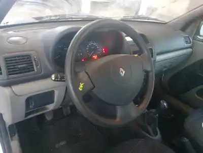 Утилизация автомобиля renault clio ii fase ii (b/cb0) authentique года 2003 питание d4f712