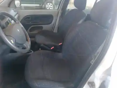 Утилизация автомобиля renault clio ii fase ii (b/cb0) authentique года 2003 питание d4f712