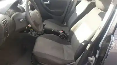 Veículo de Sucata opel corsa c essentia do ano 2006 alimentado z13dt