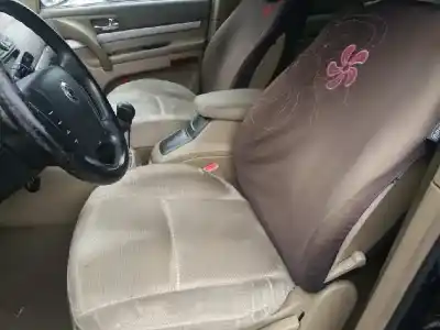 Здавання транспортного засобу ssangyong rodius xdi року 2005 потужний d27dt