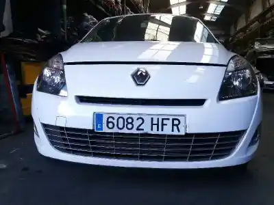 Veículo de Sucata RENAULT SCENIC III Grand Dynamique do ano 2011 alimentado F9Q E8