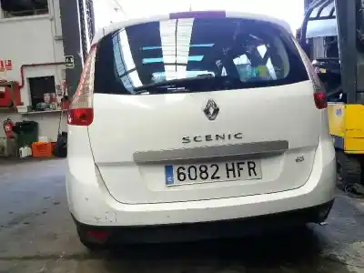 Sloopvoertuig renault scenic iii grand dynamique van het jaar 2011 aangedreven f9q e8