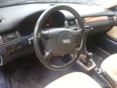 Veículo de Sucata audi a6 berlina (4b2) 2.4 (121kw) do ano 1997 alimentado aga