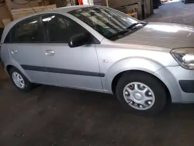 Veículo de Sucata kia rio ii (jb) 1.4 16v do ano 2007 alimentado g4ee