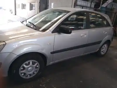 Veículo de Sucata kia rio ii (jb) 1.4 16v do ano 2007 alimentado g4ee